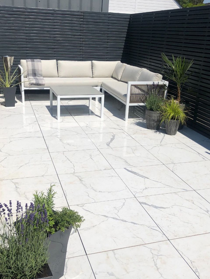 Carrera Outdoor Porcelain Tile - 595x595x20mm