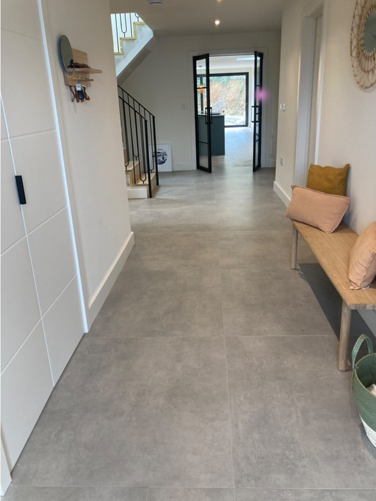 Eclipse Silver Indoor Porcelain Tile - 800x800mm