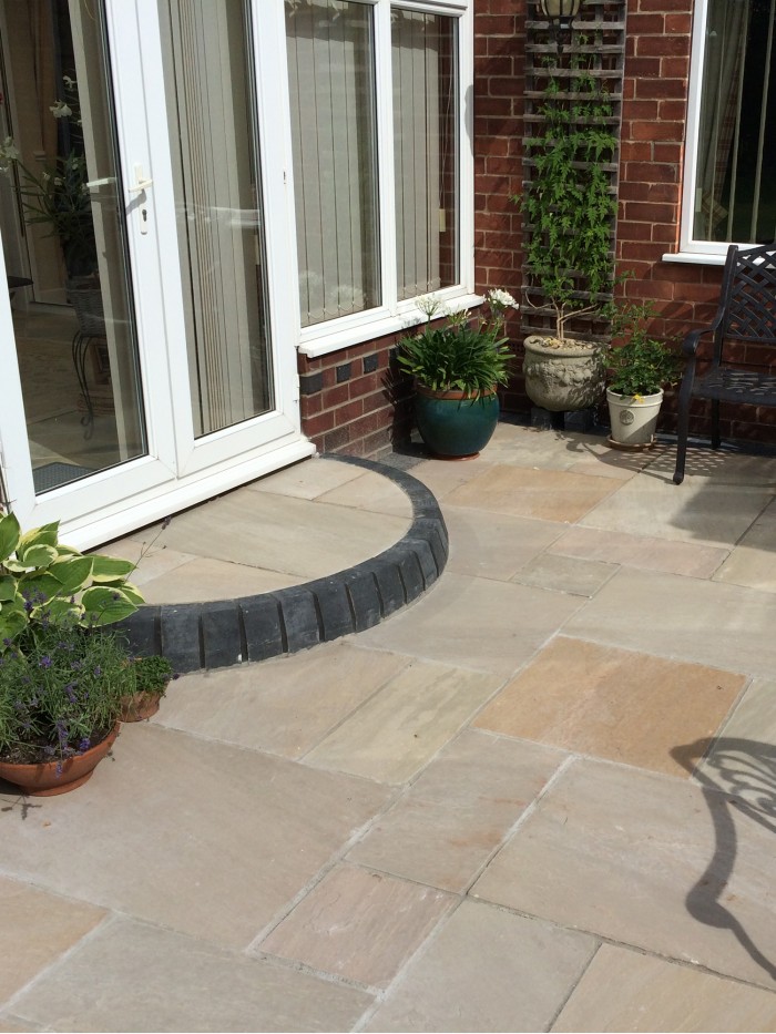 Raj Green Indian Sandstone Paving Slabs - Mix Size Patio Pack