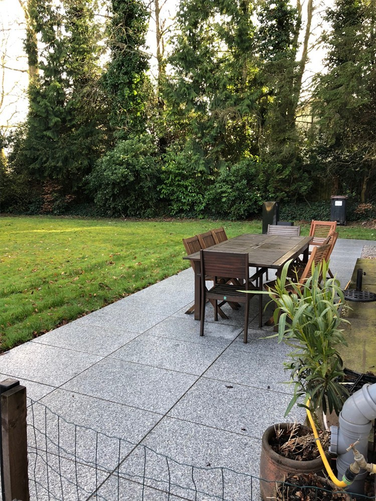 Silver Grey Granite Paving Slabs - 900x600 Pack (LAST PACK)